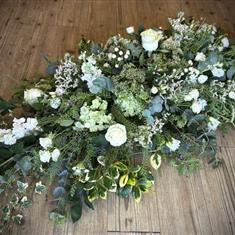 White and green wild spray 