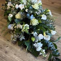 Exquisite white casket spray